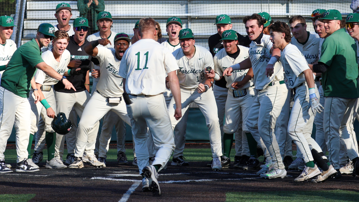 One for the Ages: Anglin&rsquo;s Walk-Off Blast Seals Storybook Ending
