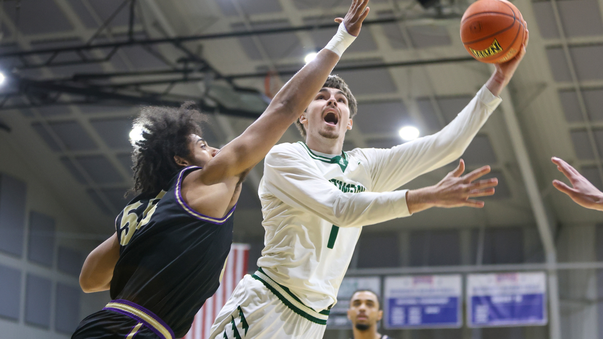 No. 14 Bellevue Stuns No. 3 Huntington in NAIA Opening Round