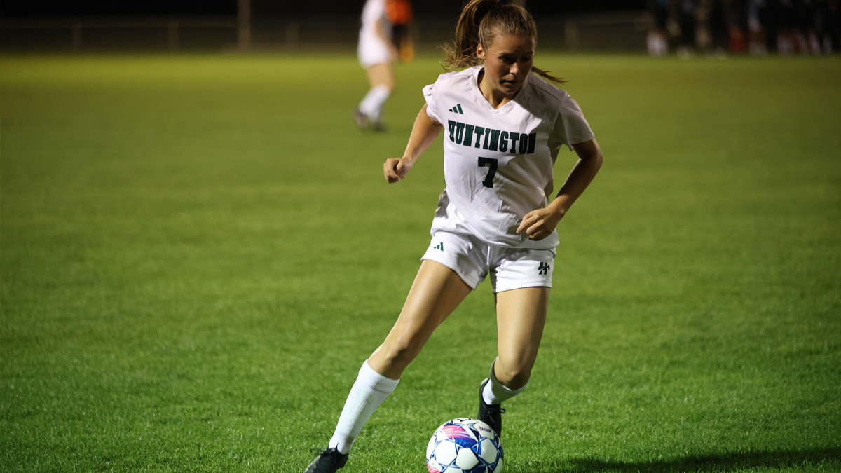 Three Goals in Three Minutes Spark Historic HU Comeback