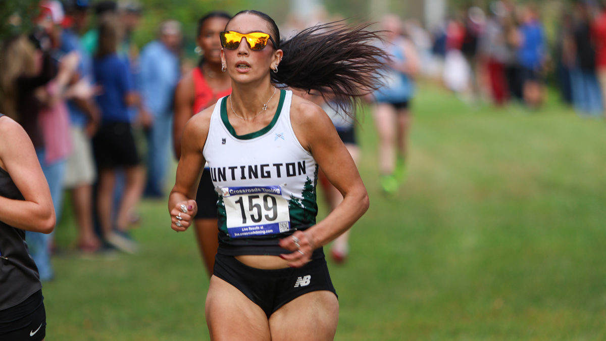 Reyes paces HU in season opener at Twilight Invite